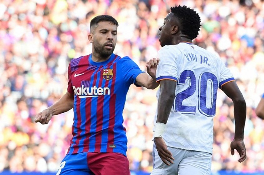 Após insultos racistas da torcida a Vini Jr., liga espanhola denuncia Barcelona ao Ministério Público Após insultos racistas da torcida a Vini Jr., liga espanhola denuncia Barcelona ao Ministério Público