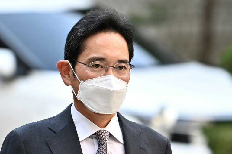 Herdeiro da Samsung é condenado por consumo ilegal de anestésico Herdeiro da Samsung é condenado por consumo ilegal de anestésico