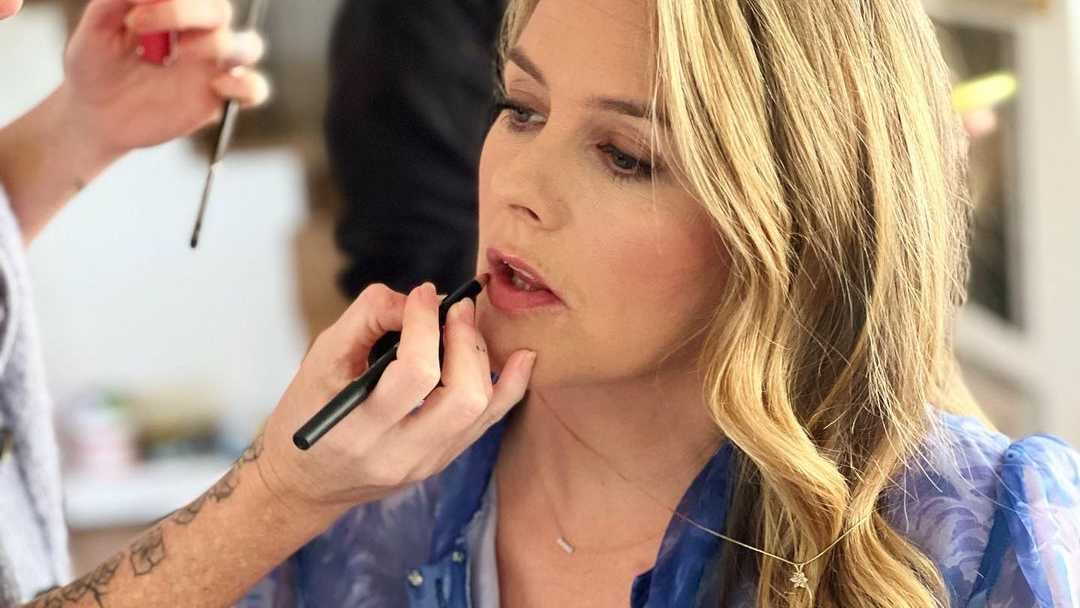 Atriz de ‘As Patricinhas de Beverly Hills’ foi banida duas vezes de app de namoro Atriz de ‘As Patricinhas de Beverly Hills’ foi banida duas vezes de app de namoro