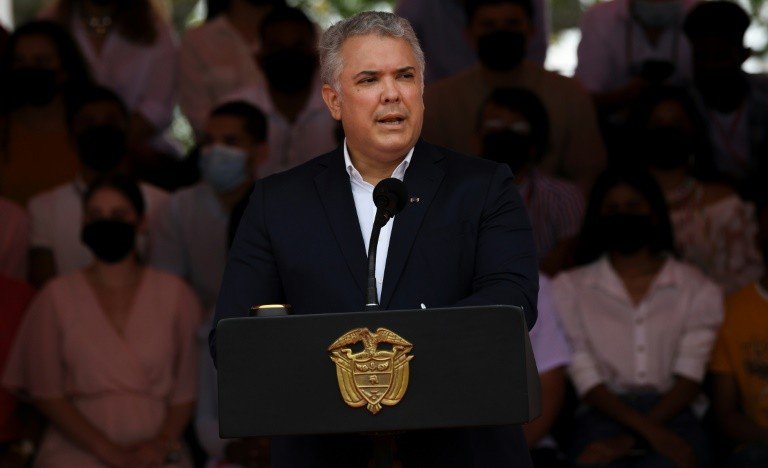 Colômbia afirma que prisão de ex-líder das Farc foi solicitada pelo Paraguai Colômbia afirma que prisão de ex-líder das Farc foi solicitada pelo Paraguai