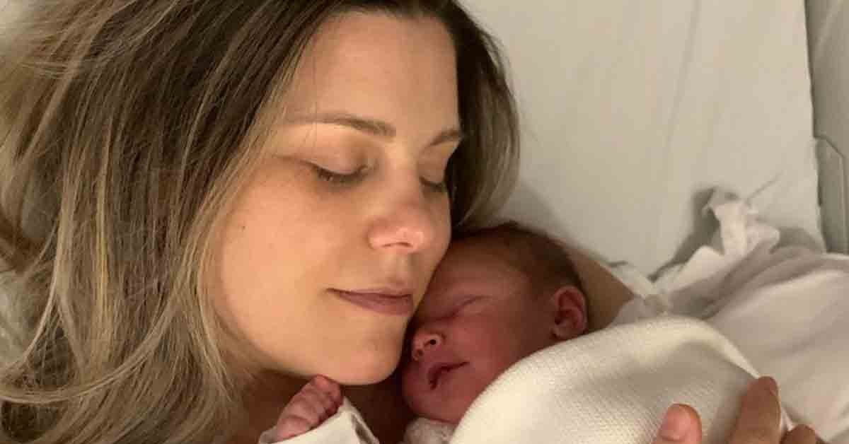 Daiana Garbin comemora aniversário da filha com Tiago Leifert Daiana Garbin comemora aniversário da filha com Tiago Leifert