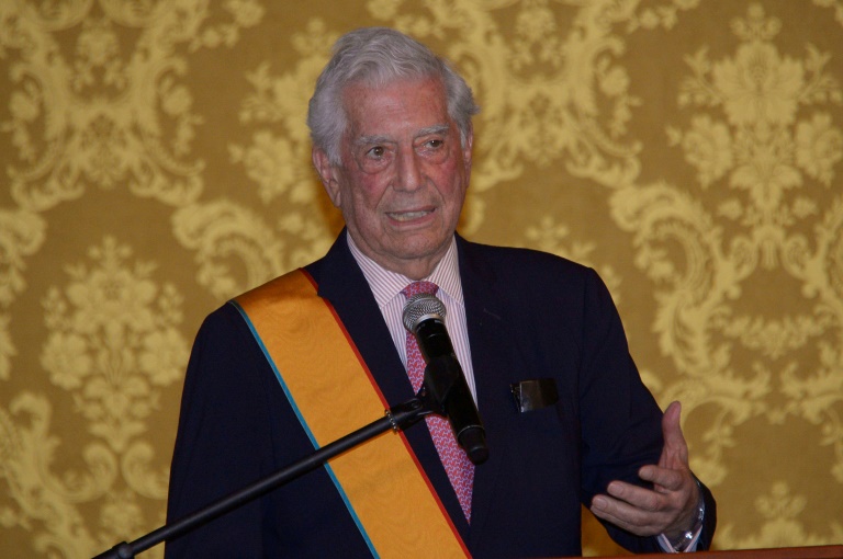 Presidente do México questiona supostos pagamentos da FIL a Vargas Llosa