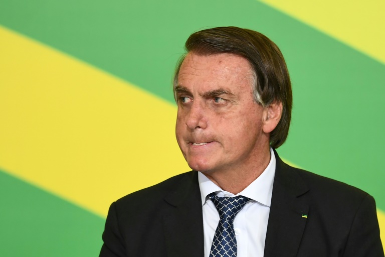 Filiação ao PL já deixa fatura para Bolsonaro