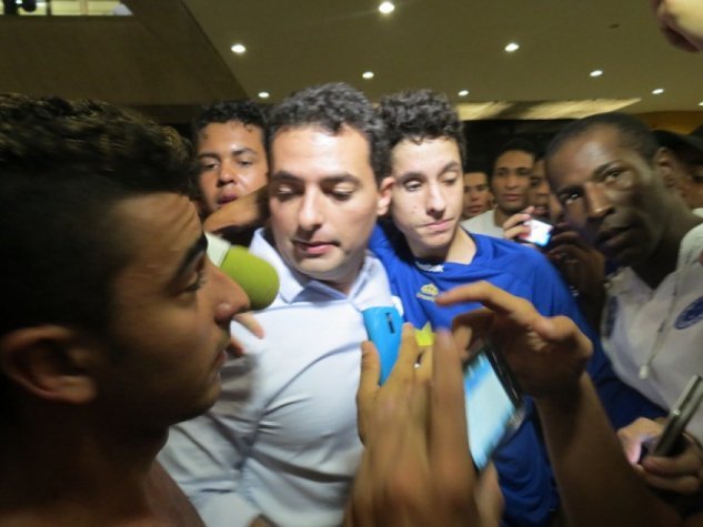 Cruzeiro se aproxima de acerto com Alexandre Mattos para assumir a diretoria de futebol do clube Cruzeiro se aproxima de acerto com Alexandre Mattos para assumir a diretoria de futebol do clube