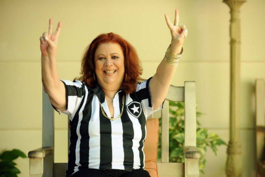 ‘Ninguém Cala’: música de Beth Carvalho ganha nova versão e será tocada em jogo do Botafogo