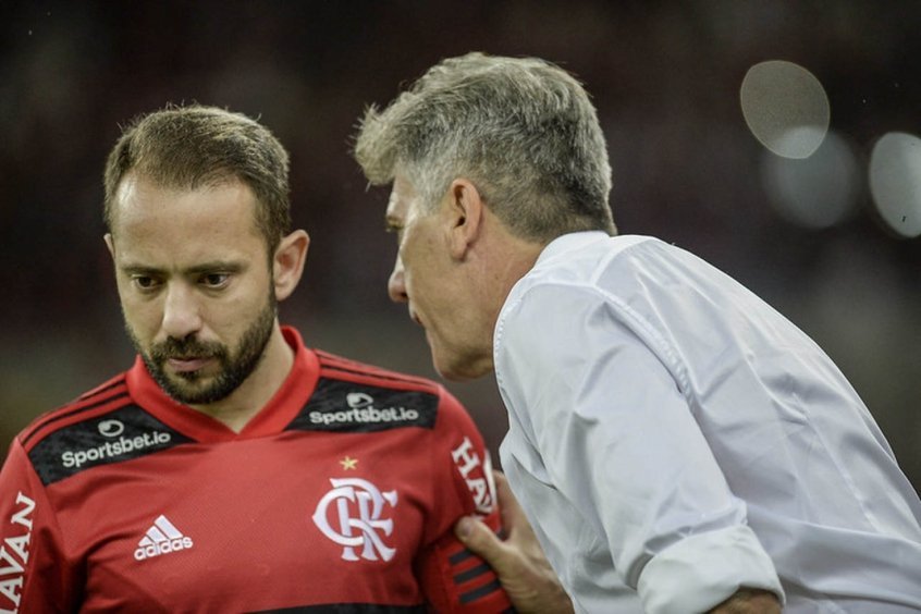Everton Ribeiro, do Flamengo, prevê final tensa e destaca: ‘Acreditamos no que estamos fazendo’ Everton Ribeiro, do Flamengo, prevê final tensa e destaca: ‘Acreditamos no que estamos fazendo’