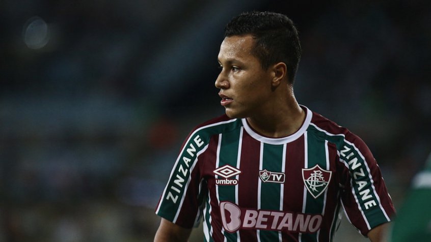 Fred e Marlon desabafam em redes sociais sobre arbitragem na derrota do Fluminense para o Atlético