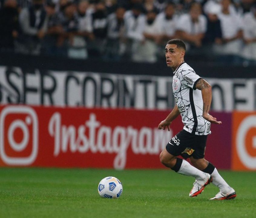 Gabriel analisa sequência como titular no Corinthians e admite: ‘A Fiel faz a diferença’