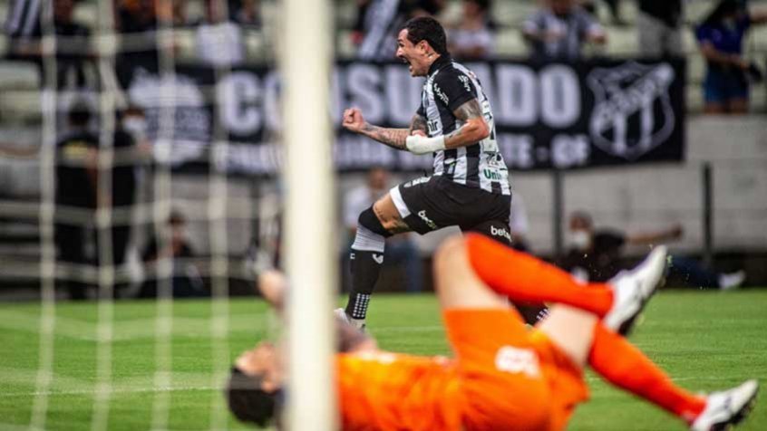 Com oitavo jogo seguido sem vitória fora de casa, Corinthians iguala o seu último pior jejum como visitante Com oitavo jogo seguido sem vitória fora de casa, Corinthians iguala o seu último pior jejum como visitante
