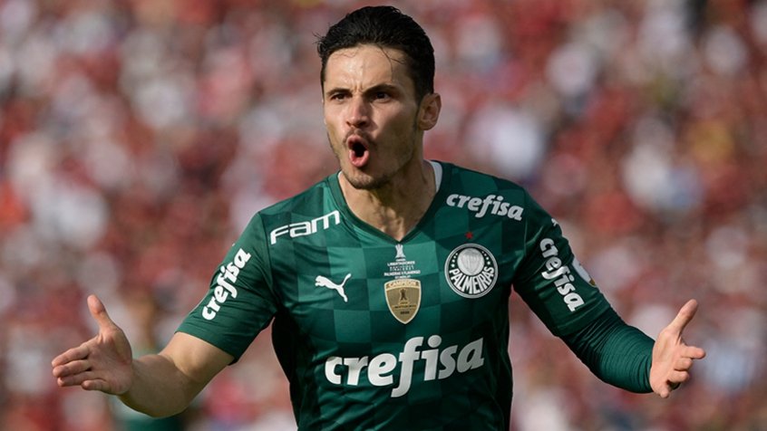 Decisivo, Raphael Veiga se torna um dos dez maiores artilheiros do Palmeiras na história da Libertadores