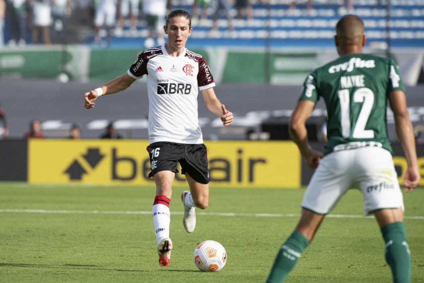 Filipe Luís, do Flamengo, não esconde frustração pela derrota, mas vê Palmeiras como ‘justo campeão’
