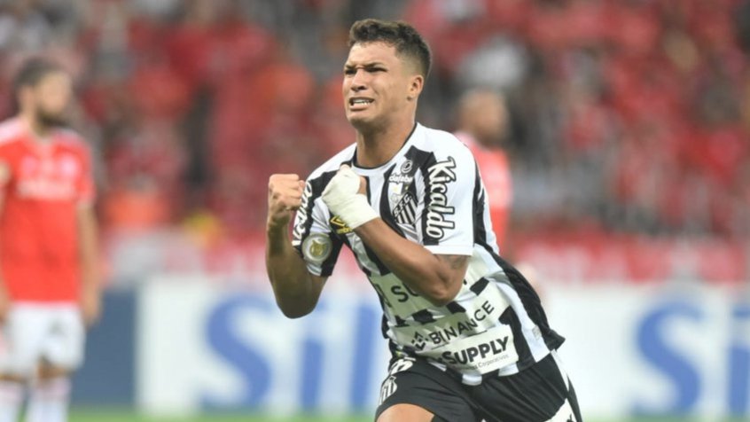 Marcos Leonardo valoriza segundo tempo do Santos contra o Inter