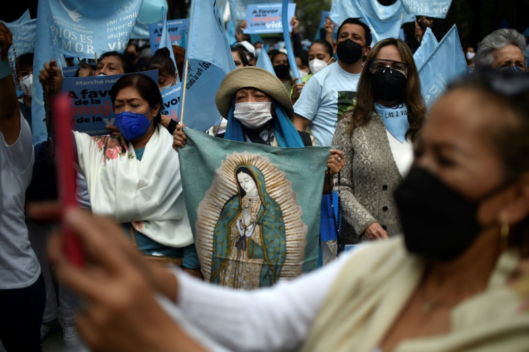 Celebrações à Virgem de Guadalupe são retomadas no México com restrições sanitárias