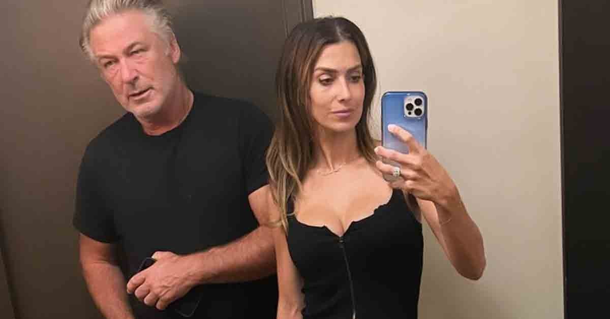 Esposa de Alec Baldwin desabafa sobre ‘perseguição’ da mídia: ‘Momentos assustadores’ Esposa de Alec Baldwin desabafa sobre ‘perseguição’ da mídia: ‘Momentos assustadores’