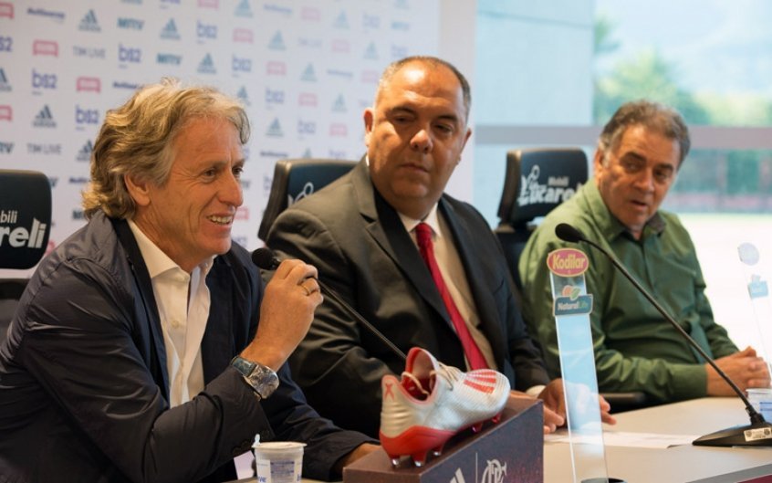 Pelaipe lembra bastidores da contratação de Jesus e fala da possível volta do técnico ao Flamengo Pelaipe lembra bastidores da contratação de Jesus e fala da possível volta do técnico ao Flamengo