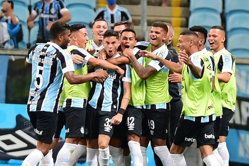 Lucas Silva comemora vitória do Grêmio: ‘Vamos fortes até o final’