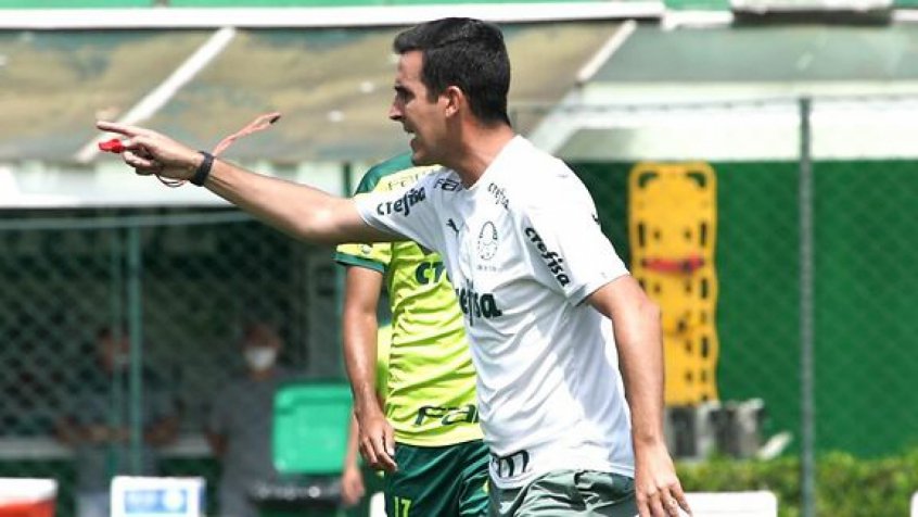 Técnico do Sub-20 valoriza personalidade de garotos do Palmeiras e elogia Abel Ferreira