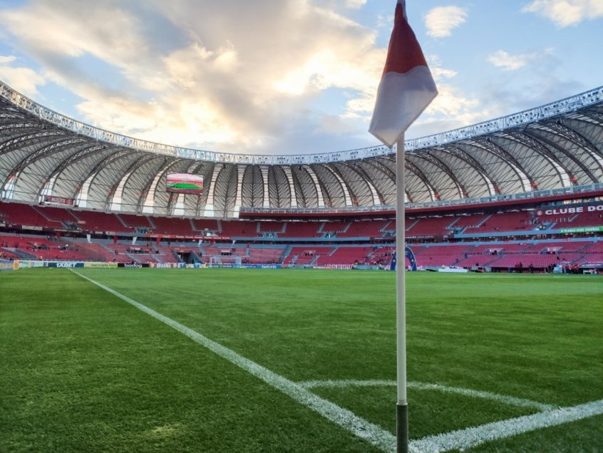 Atlético-GO bate Internacional e sonha com vaga na Libertadores