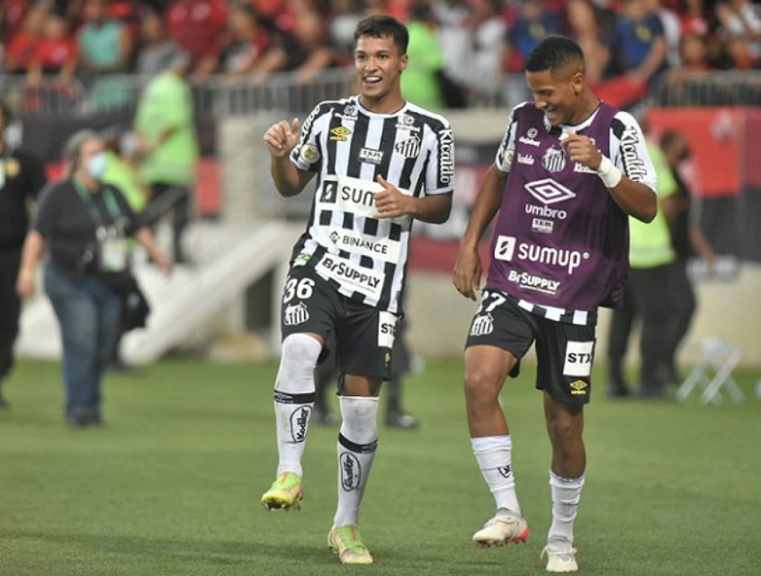 Carille destaca maturidade dos garotos do Santos diante do Flamengo no Maracanã