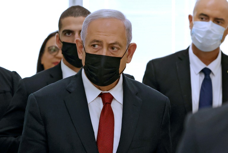 Acusado de corrupção em Israel, Netanyahu diz que deseja seguir na política