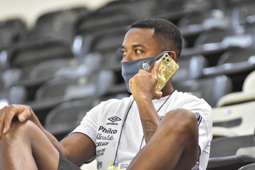 Condenado por violência sexual, Robinho terá nome incluído na lista vermelha da Interpol Condenado por violência sexual, Robinho terá nome incluído na lista vermelha da Interpol