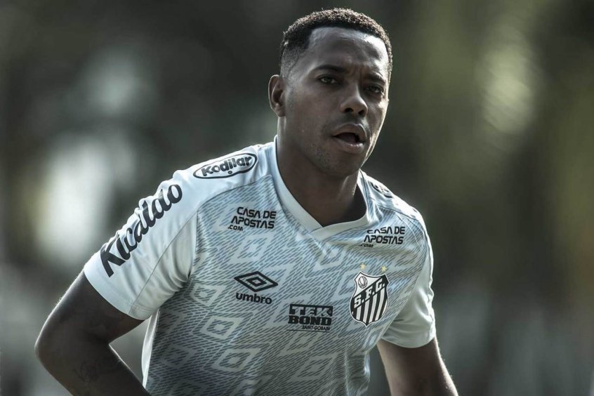 André Rizek critica Robinho após condenação na Itália: ‘Como alguém consegue viver depois disso?’ André Rizek critica Robinho após condenação na Itália: ‘Como alguém consegue viver depois disso?’