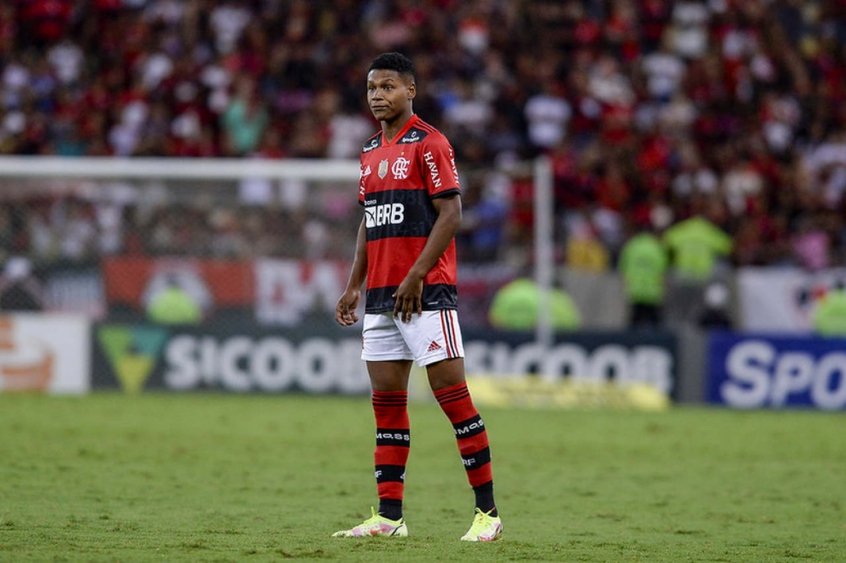 Flamengo está escalado para estrear no Carioca; veja o time e onde assistir