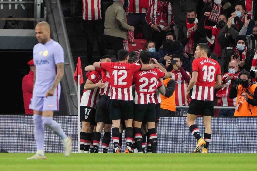 Athletic Bilbao vence na prorrogação e elimina o Barcelona da Copa do Rei Athletic Bilbao vence na prorrogação e elimina o Barcelona da Copa do Rei