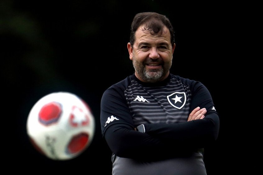 Quem escalar? Veja as opções do Botafogo para a estreia no Carioca Quem escalar? Veja as opções do Botafogo para a estreia no Carioca