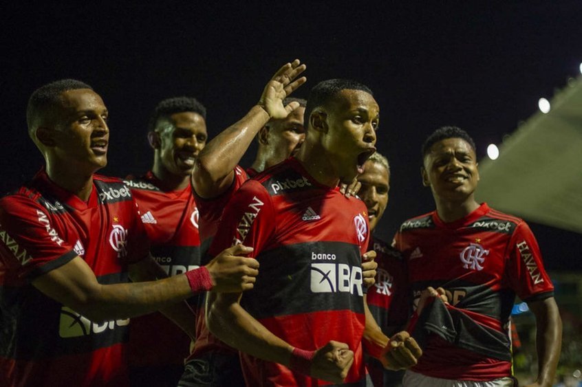 Lázaro, sequência invicta, retorno de jogador e mais: o que ficar de olho no Flamengo contra o Volta Redonda Lázaro, sequência invicta, retorno de jogador e mais: o que ficar de olho no Flamengo contra o Volta Redonda