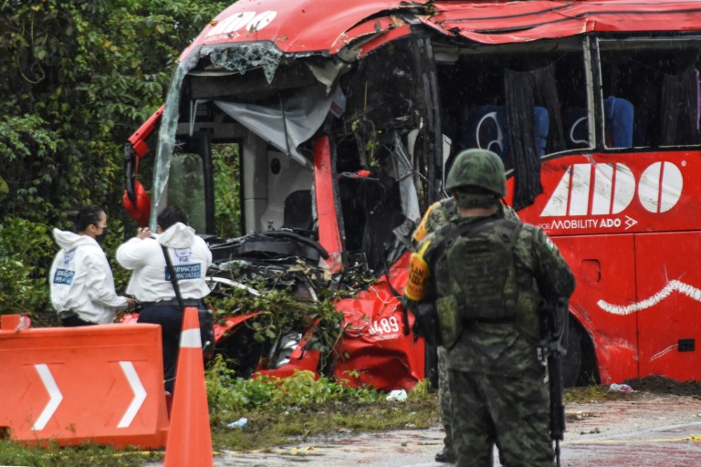 Ocho personas han muerto en un accidente de autobús cerca de Cancún, México