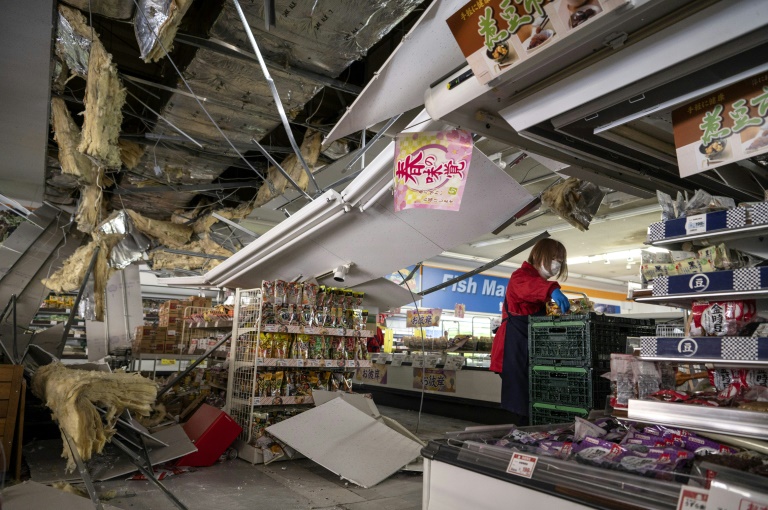 Terremoto no Japão deixa um morto e 160 feridos