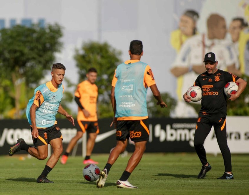 Pelo Paulistão, Corinthians enfrenta já rebaixado Novorizontino para fechar primeira fase