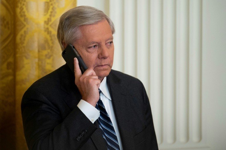 Senador dos Estados Unidos pede o assassinato de Putin - ISTO&Eacute; Independente