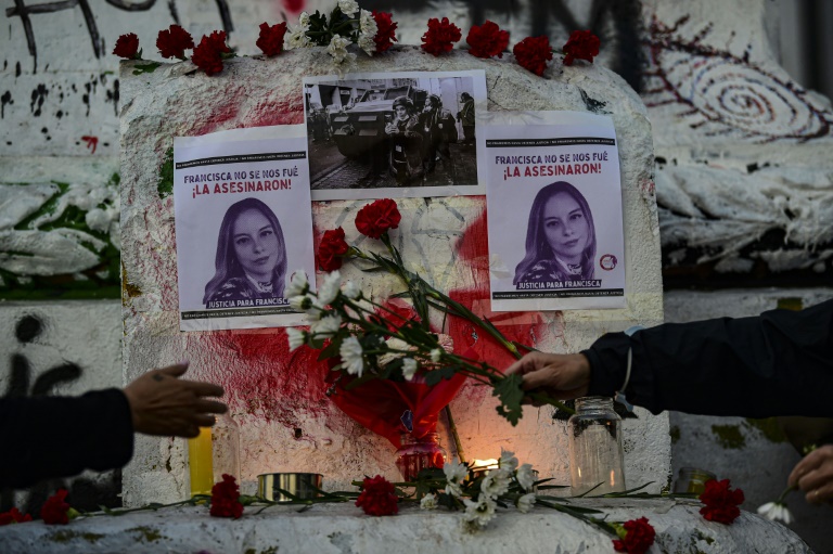 Distúrbios em Santiago marcam novo dia de homenagens a jornalista morta no Chile