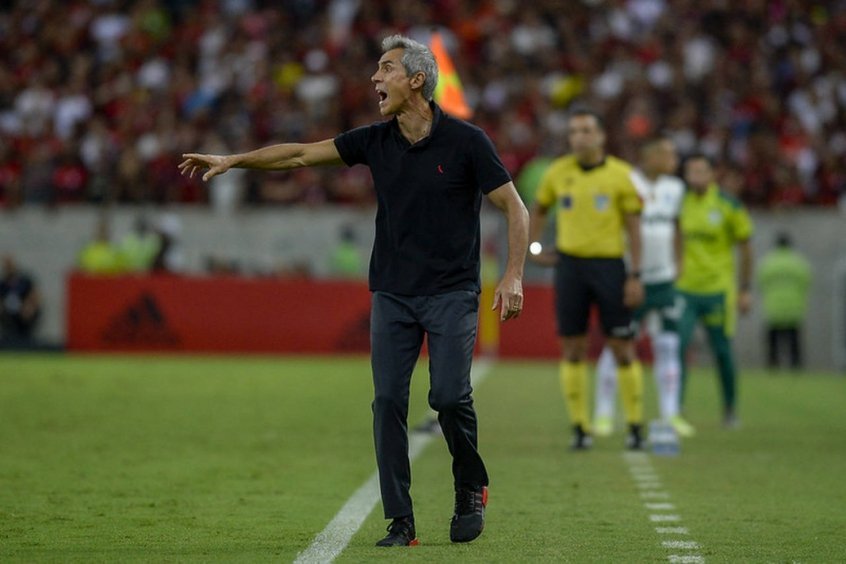 Flamengo inicia sequência de jogos no Rio decisiva para o futuro de Paulo Sousa Flamengo inicia sequência de jogos no Rio decisiva para o futuro de Paulo Sousa