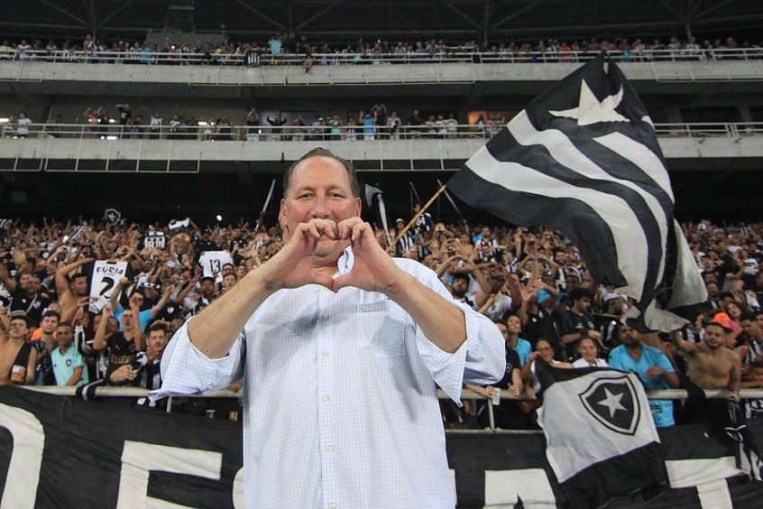 ‘Guru do streaming’, ex-skatista e novo queridinho do Botafogo: conheça John Textor ‘Guru do streaming’, ex-skatista e novo queridinho do Botafogo: conheça John Textor