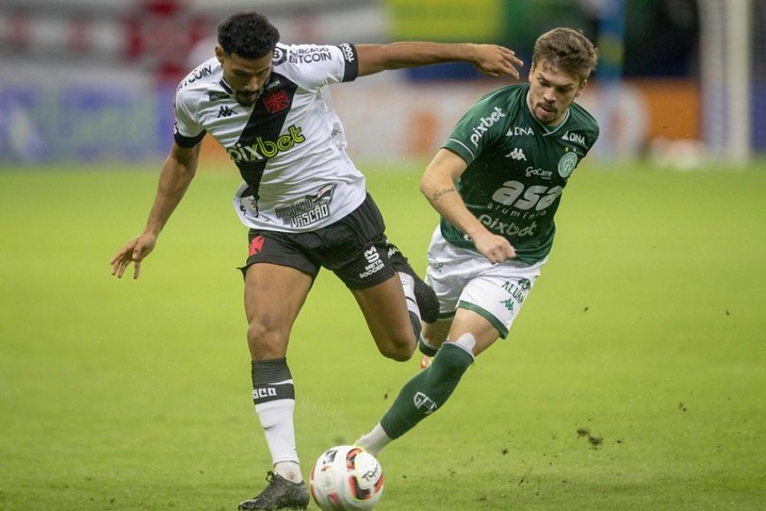 Gabriel Dias recebe o terceiro cartão amarelo na Série B e desfalca o Vasco contra o Brusque Gabriel Dias recebe o terceiro cartão amarelo na Série B e desfalca o Vasco contra o Brusque