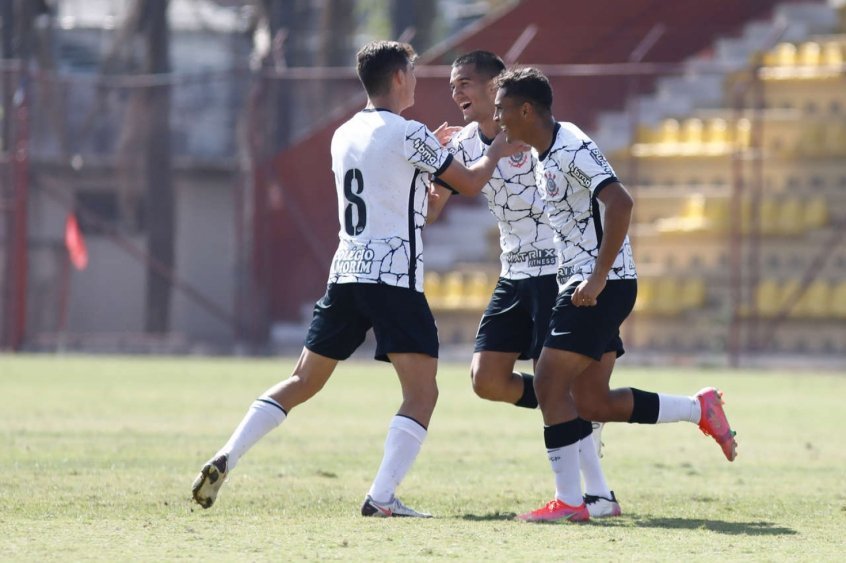 Sub-15 e Sub-17 do Corinthians vencem o Grêmio Osasco pelo Paulistão Sub-15 e Sub-17 do Corinthians vencem o Grêmio Osasco pelo Paulistão