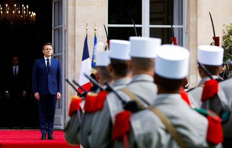 Presidente franc&ecirc;s Macron toma posse para um segundo mandato - ISTO&Eacute;  Independente