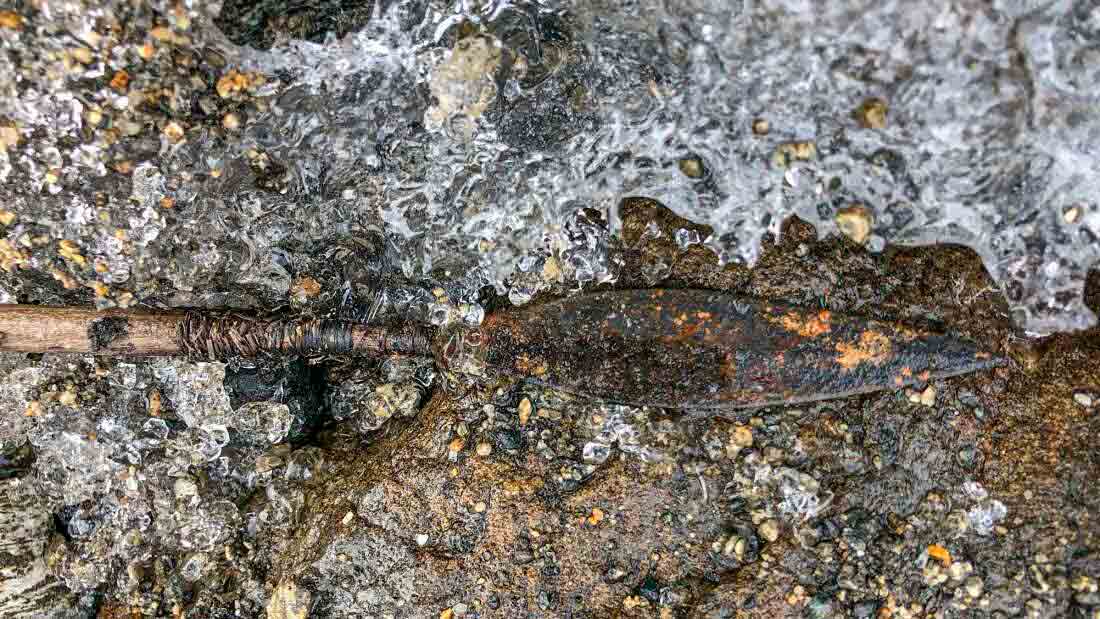 Degelo revela flechas preservadas ainda com penas na Noruega