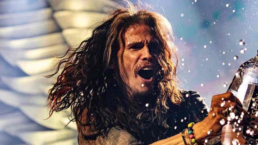 Steven Tyler, do Aerosmith, está em reabilitação e diz ter gasto R$ 28 milhões em cocaína