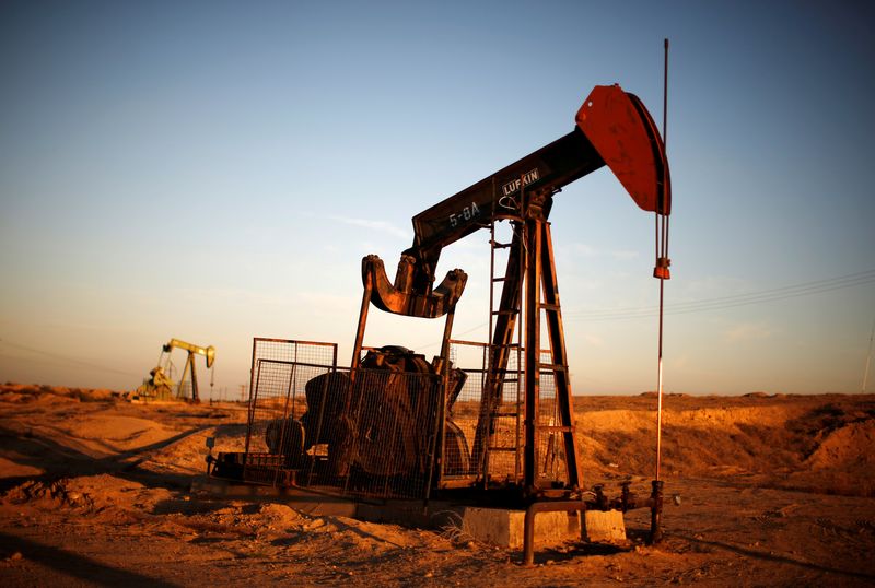 Preços do petróleo sobem 8% em meio a alertas de escassez de oferta na Rússia