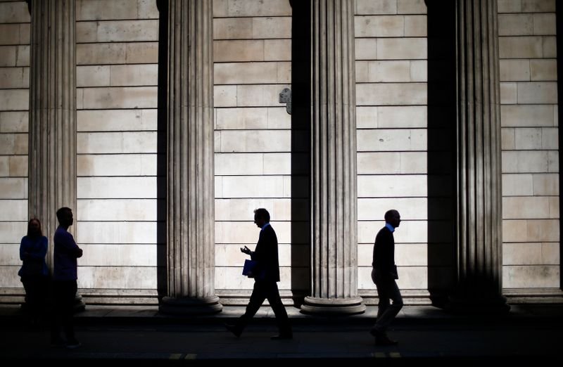 BC britânico desacelera compra de títulos e eleva projeção de crescimento em 2021 BC britânico desacelera compra de títulos e eleva projeção de crescimento em 2021
