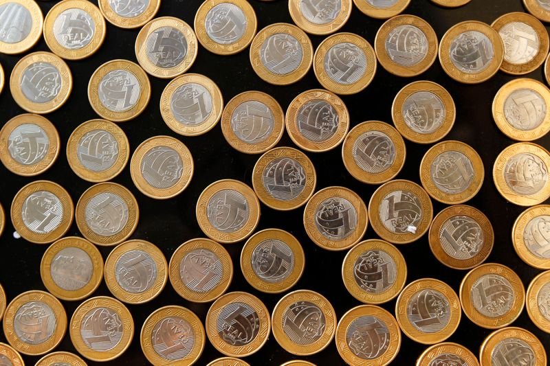 Mercado melhora estimativas para rombo fiscal e dívida pública em 2021 e 2022, mostra Prisma Mercado melhora estimativas para rombo fiscal e dívida pública em 2021 e 2022, mostra Prisma