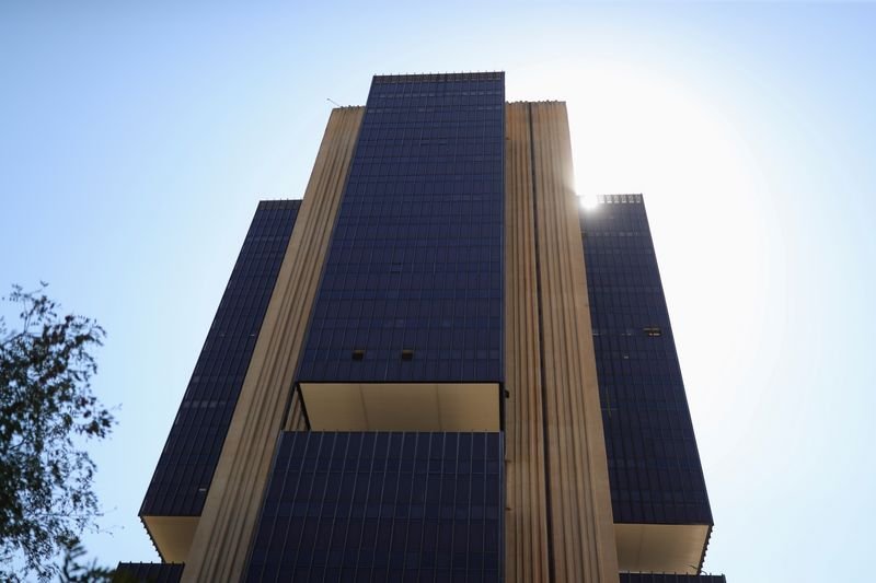 Credit Suisse aumenta a 9,75% estimativa para Selic em 2022 e vê processo “muito difícil” de desinflação Credit Suisse aumenta a 9,75% estimativa para Selic em 2022 e vê processo “muito difícil” de desinflação