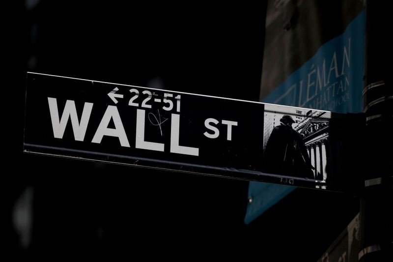 Balanços sólidos elevam ânimo em Wall Street antes de resultados de Apple e Amazon Balanços sólidos elevam ânimo em Wall Street antes de resultados de Apple e Amazon