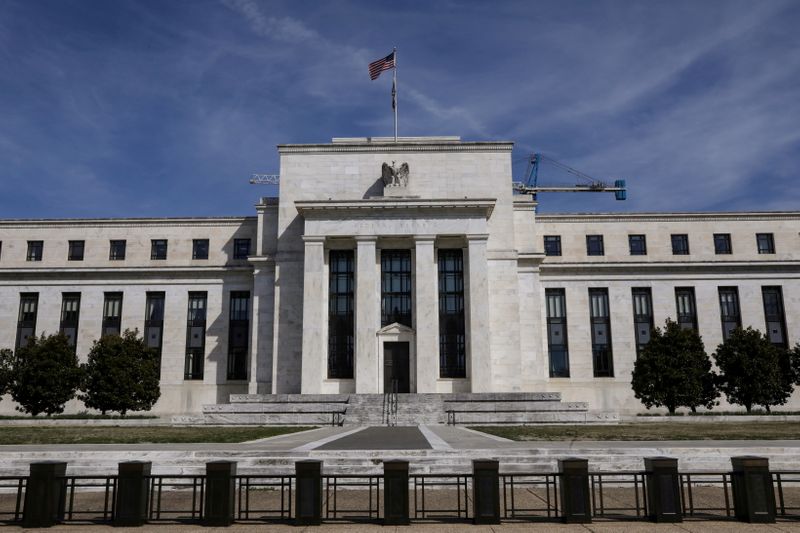 Autoridades do Fed e novas pesquisas começam a reduzir expectativas para relatório de emprego de maio