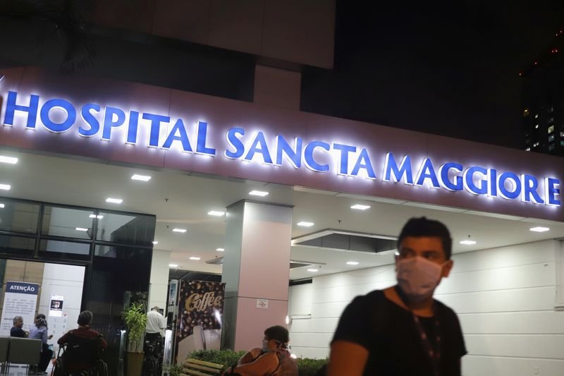Neto diz que avô foi amarrado em hospital da Prevent Senior Neto diz que avô foi amarrado em hospital da Prevent Senior