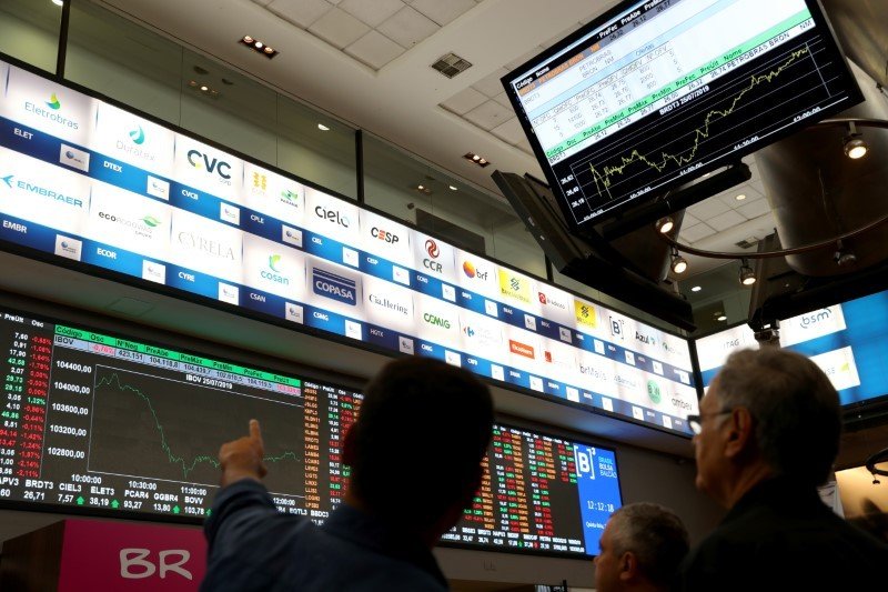 Ibovespa fecha em alta com confiança sobre recuperação econômica Ibovespa fecha em alta com confiança sobre recuperação econômica